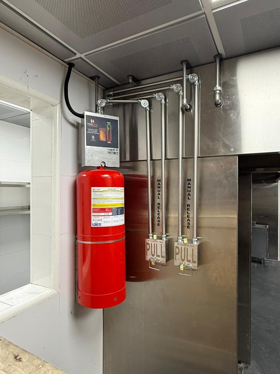 Tre HoodSafer-system monterade bredvid varandra